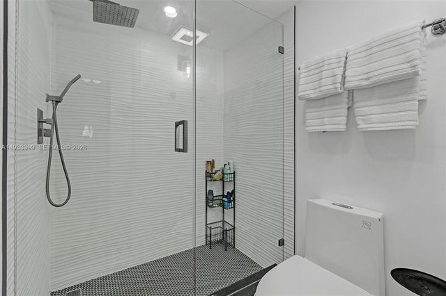 1105 Lake Shore Dr 202, Lake Park, FL 33403