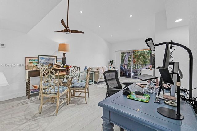 1105 Lake Shore Dr 202, Lake Park, FL 33403