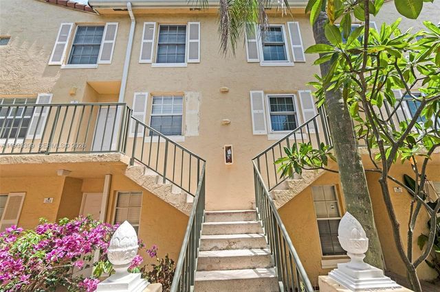 1105 Lake Shore Dr 202, Lake Park, FL 33403