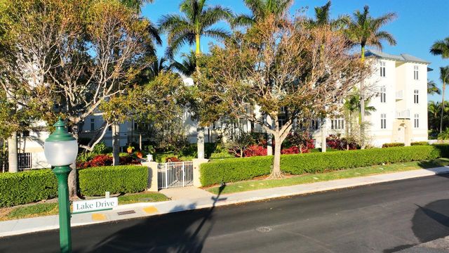 184 Lake Drive 5302, Palm Beach Shores, FL 33404