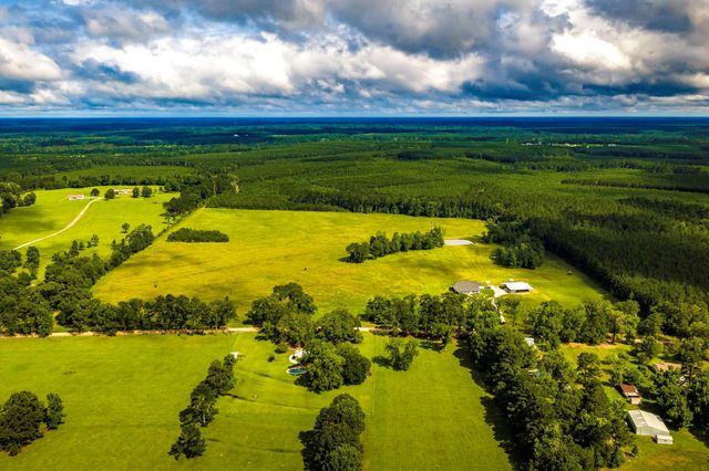 2654 Darden Road, Livingston, TX 77351
