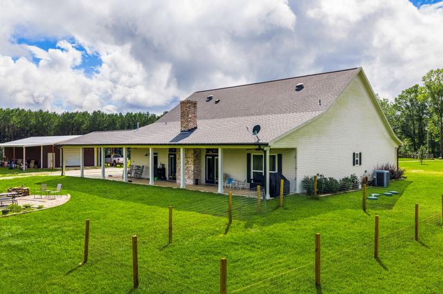 2654 Darden Road, Livingston, TX 77351