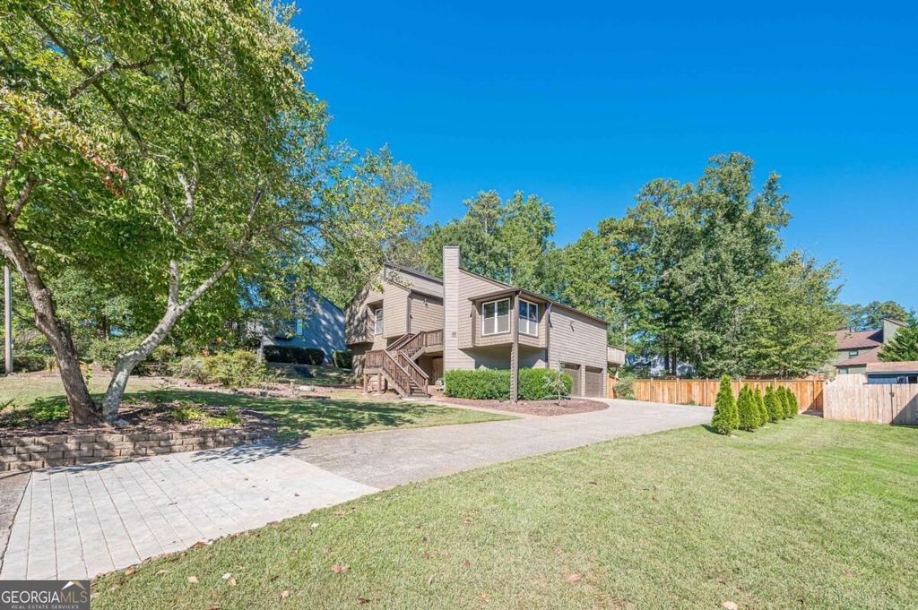 2220 Rock Ridge Road, Marietta, GA 30062 — photo 2