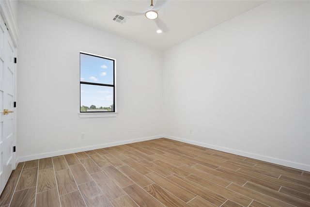 1180 Wolf Creek Drive, Blanchard, OK 73010