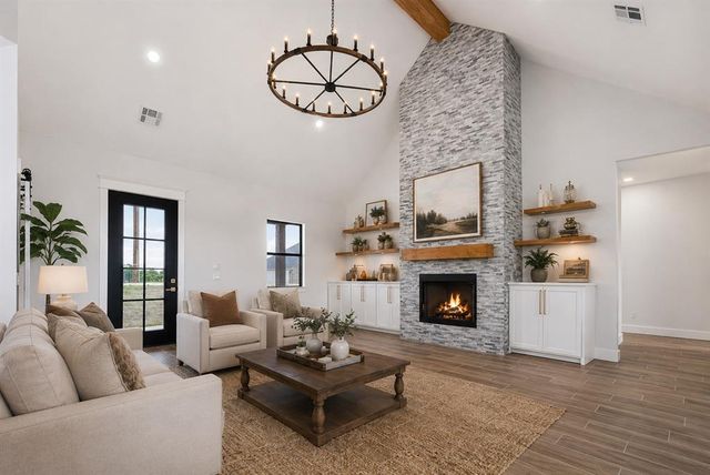 1180 Wolf Creek Drive, Blanchard, OK 73010