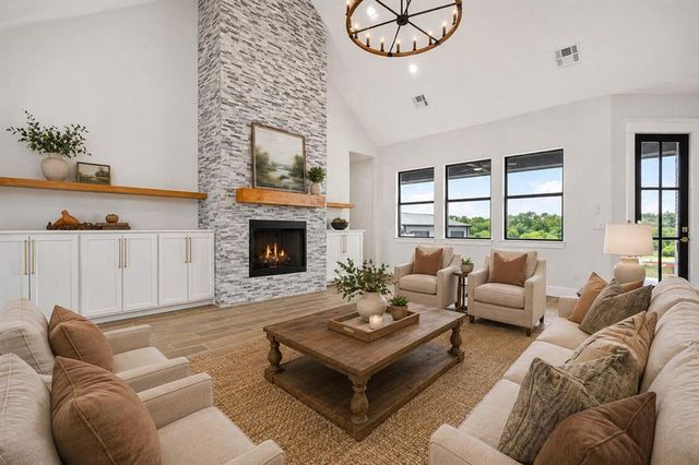 1180 Wolf Creek Drive, Blanchard, OK 73010