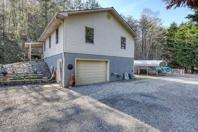 67 Matthew Street, Blairsville, GA 30512