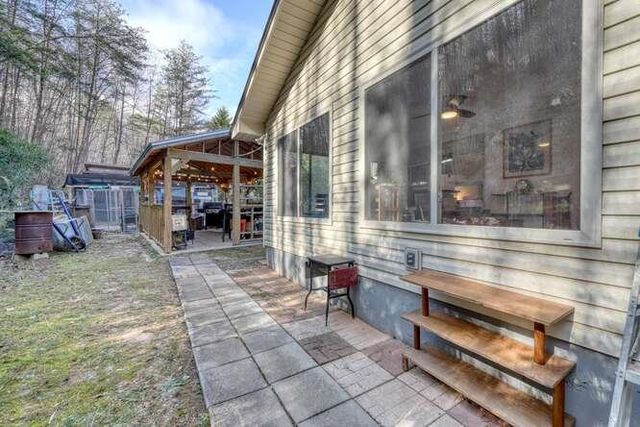 67 Matthew Street, Blairsville, GA 30512