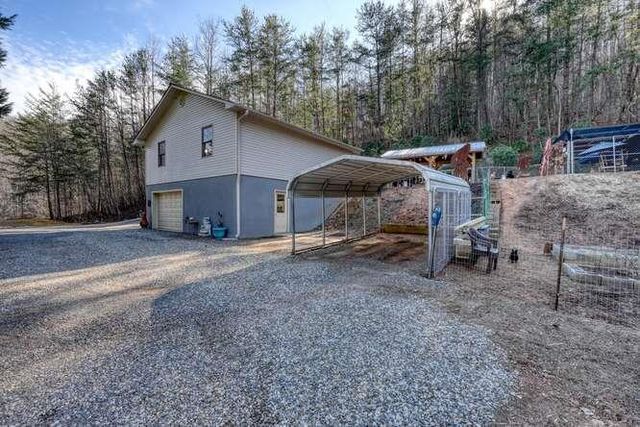 67 Matthew Street, Blairsville, GA 30512