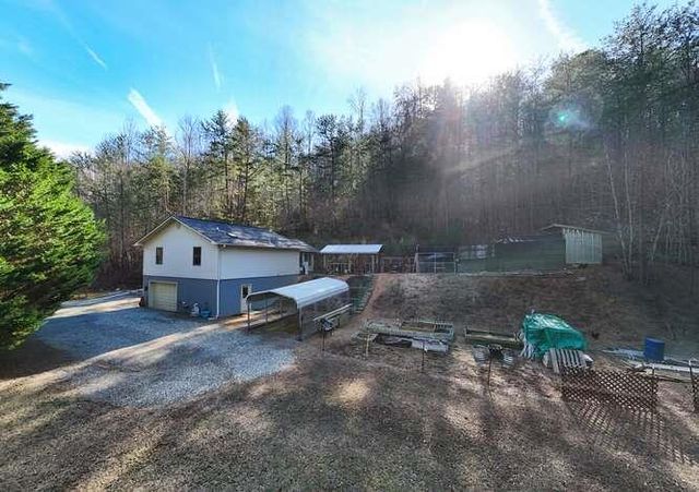 67 Matthew Street, Blairsville, GA 30512