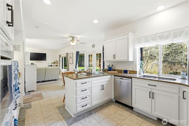 7830 104th Drive NE, Lake Stevens, WA 98258