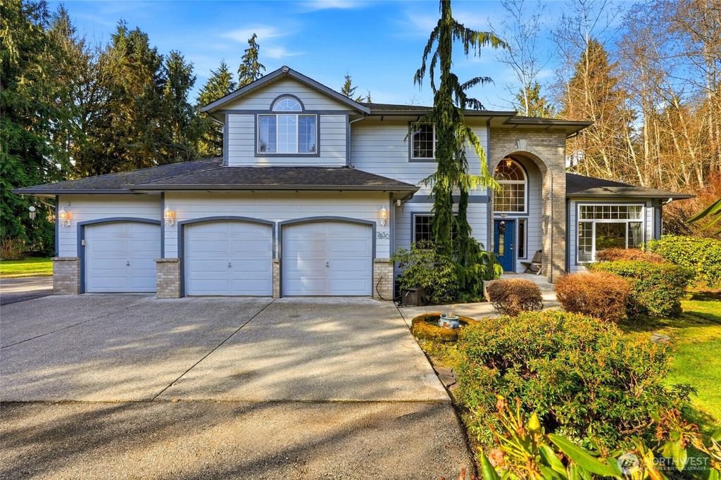 7830 104th Drive NE, Lake Stevens, WA 98258