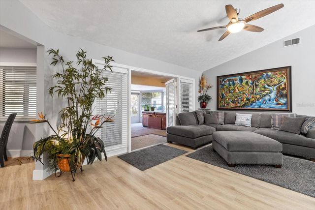 84 N COUNTRY CLUB DRIVE, Crystal River, FL 34429