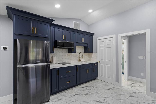 6607 WHISPERING PINES ROAD, Orlando, FL 32824