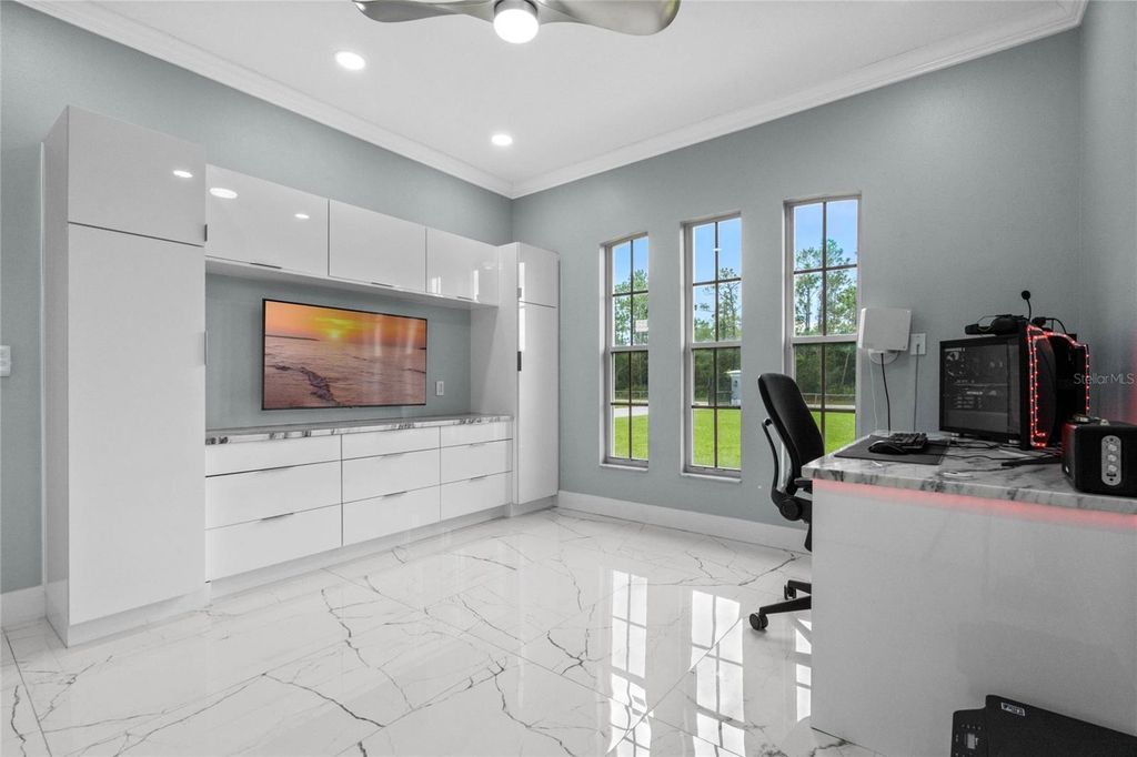 Image 21 of property listing at 6607 WHISPERING PINES ROAD, Orlando, FL 32824