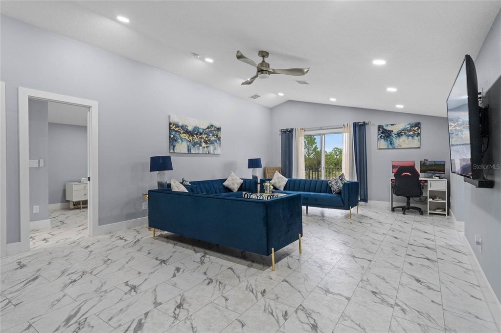 Image 24 of property listing at 6607 WHISPERING PINES ROAD, Orlando, FL 32824