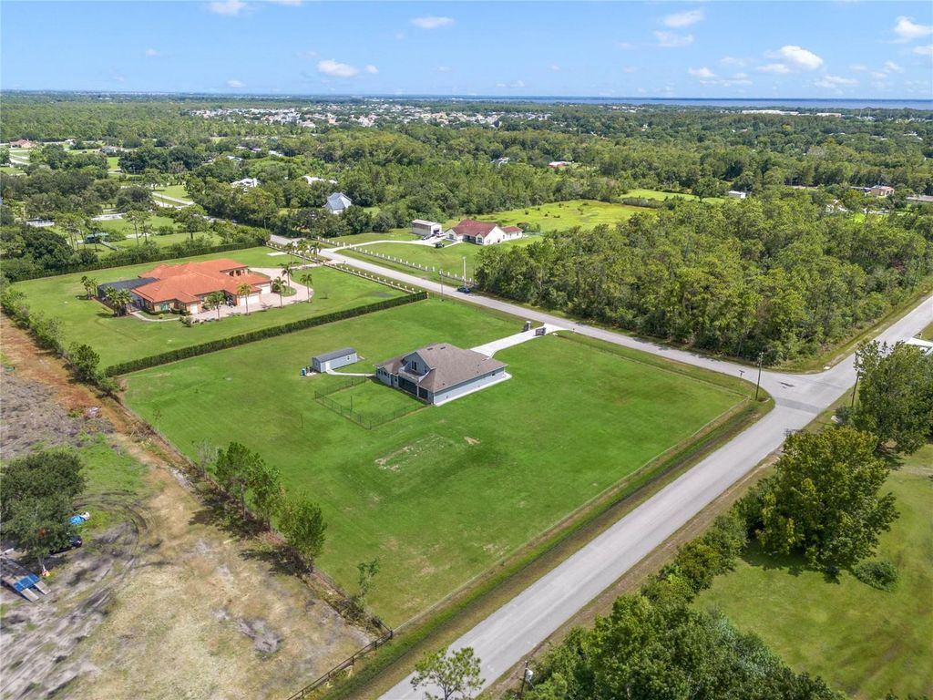 Image 42 of property listing at 6607 WHISPERING PINES ROAD, Orlando, FL 32824