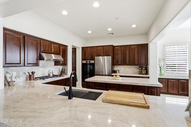 12503 W RED HAWK Drive, Peoria, AZ 85383