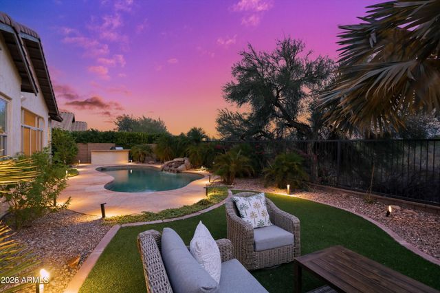 12503 W RED HAWK Drive, Peoria, AZ 85383