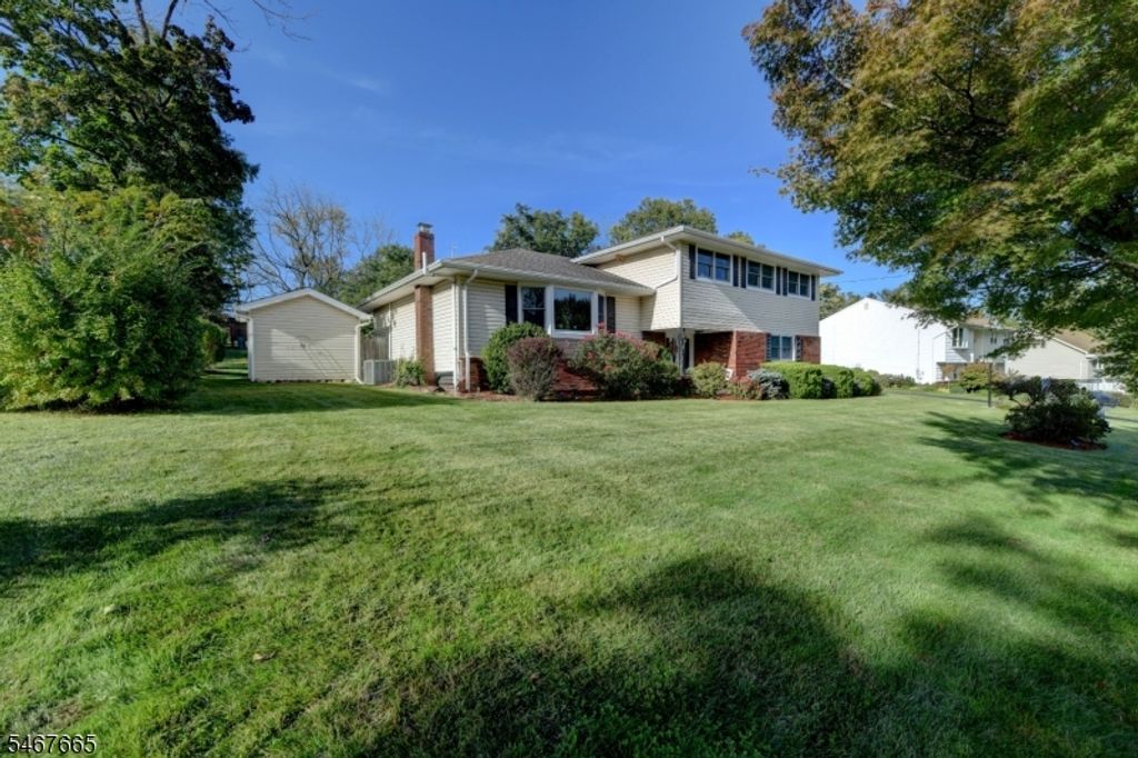 20 Rockaway Pl, Parsippany-troy Hills Twp., NJ 07054 — photo 2