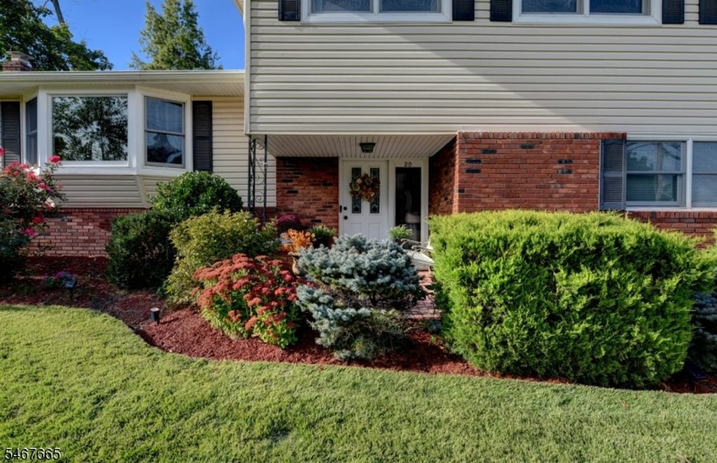 20 Rockaway Pl, Parsippany-troy Hills Twp., NJ 07054 — photo 4