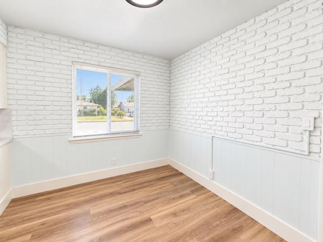 3856 N Hacienda Drive, Fresno, CA 93705