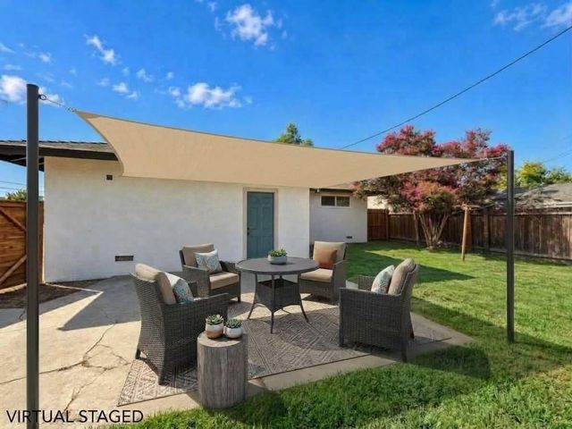 3856 N Hacienda Drive, Fresno, CA 93705