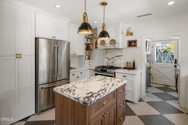 640 E Rio Grande Street, Pasadena, CA 91104