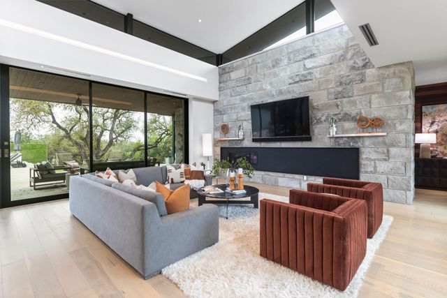 4001 Verano DR, Austin, TX 78735