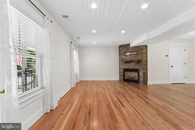 18280 CLAYTON HALL RD, Bluemont, VA 20135