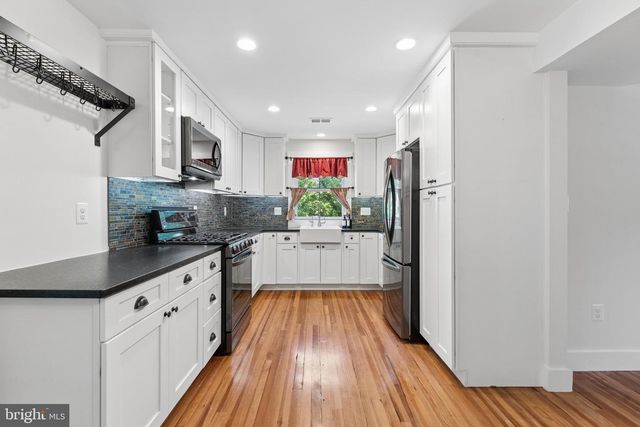 18280 CLAYTON HALL RD, Bluemont, VA 20135
