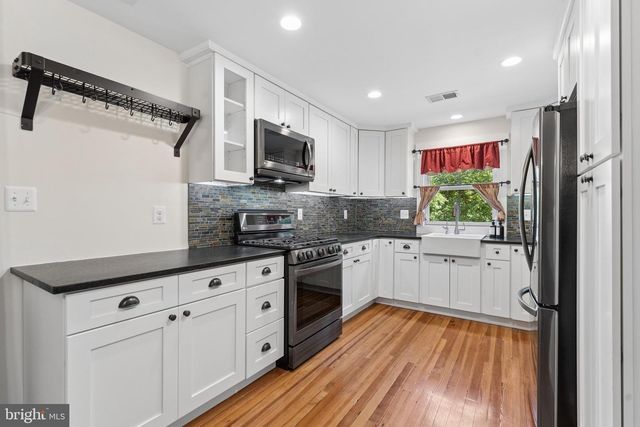 18280 CLAYTON HALL RD, Bluemont, VA 20135