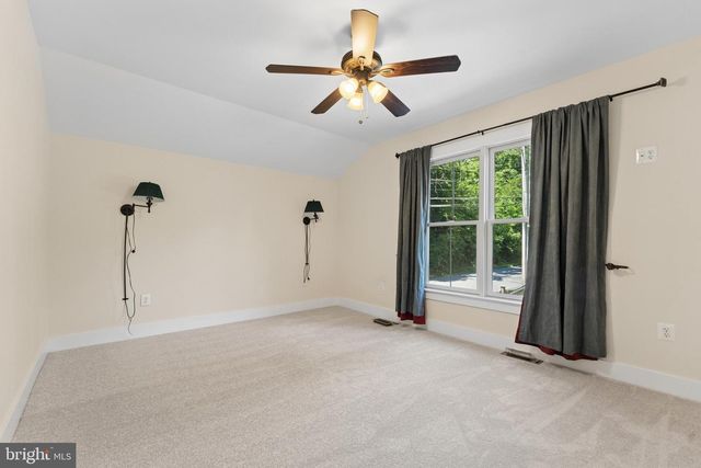 18280 CLAYTON HALL RD, Bluemont, VA 20135
