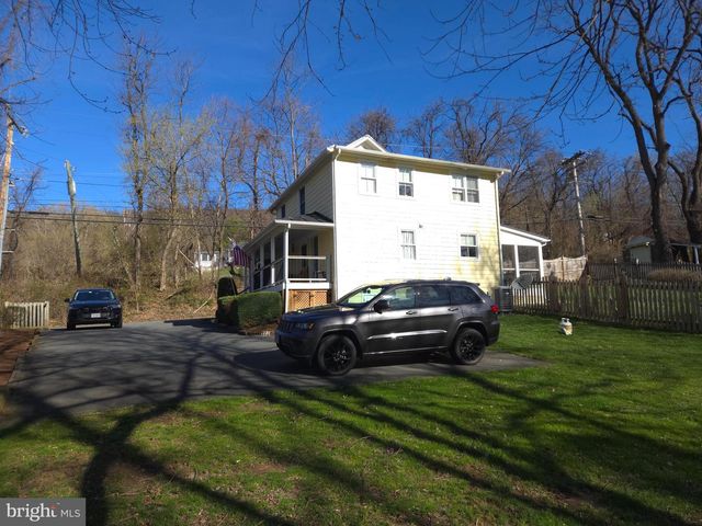 18280 CLAYTON HALL RD, Bluemont, VA 20135