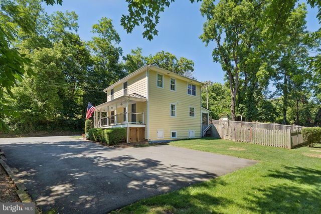 18280 CLAYTON HALL RD, Bluemont, VA 20135