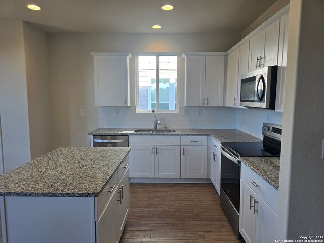 11255 Blue Feather, San Antonio, TX 78254