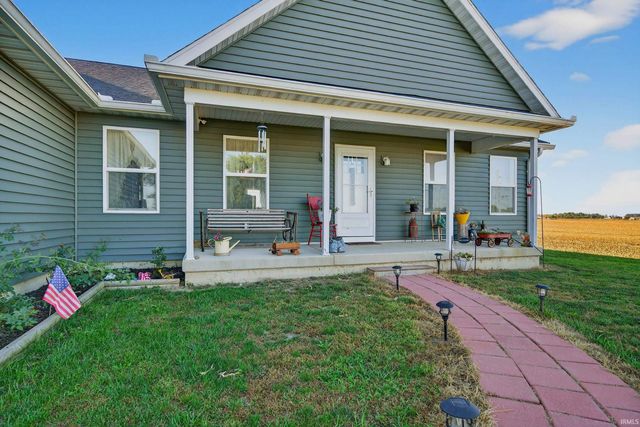 7952 S SR 25, Rochester, IN 46975