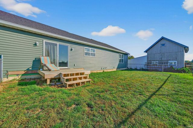 7952 S SR 25, Rochester, IN 46975