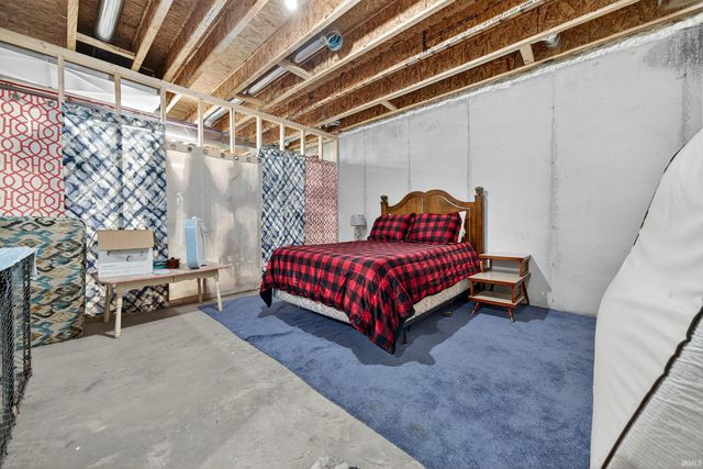 7952 S SR 25, Rochester, IN 46975