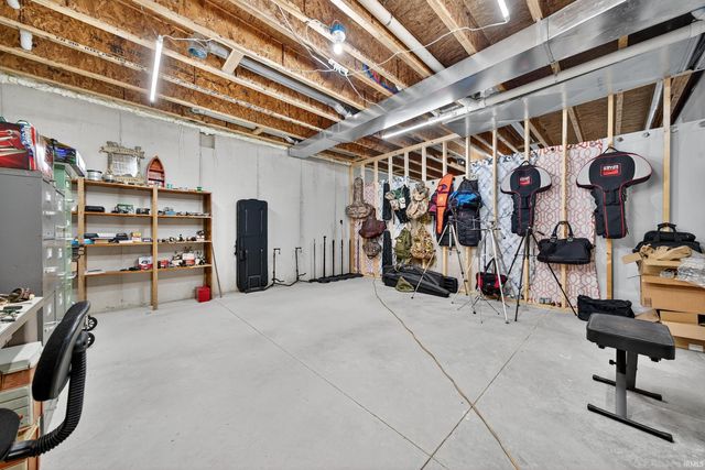 7952 S SR 25, Rochester, IN 46975