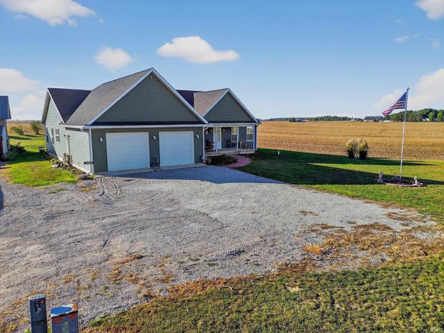 7952 S SR 25, Rochester, IN 46975