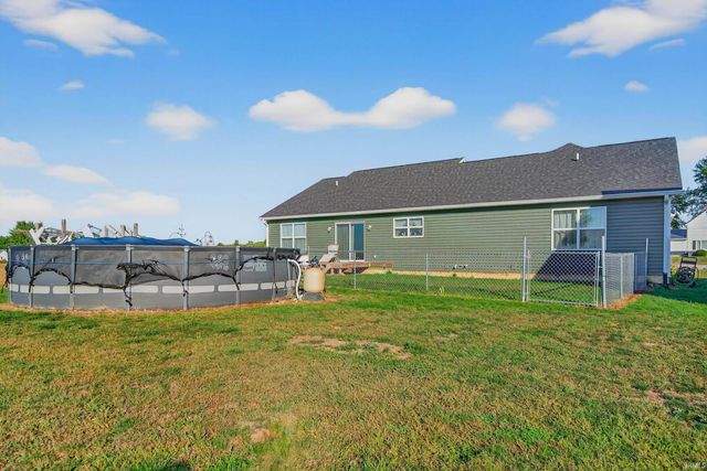 7952 S SR 25, Rochester, IN 46975