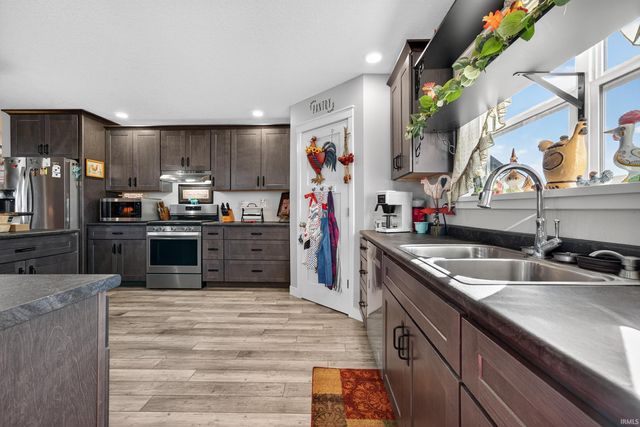 7952 S SR 25, Rochester, IN 46975