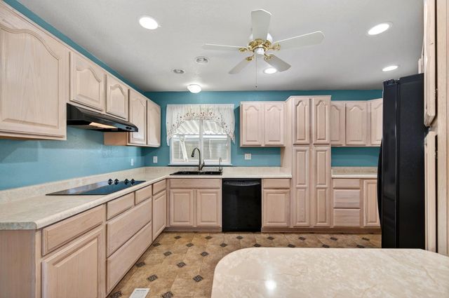 14563 Poncho Conde Cir, Rancho Murieta, CA 95683