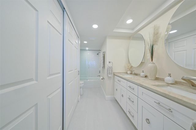 7500 SUNSHINE SKYWAY LANE S 104, St Petersburg, FL 33711