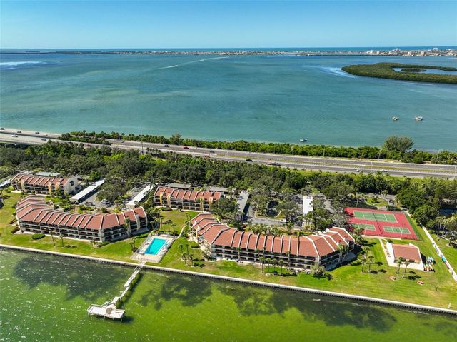 7500 SUNSHINE SKYWAY LANE S 104, St Petersburg, FL 33711