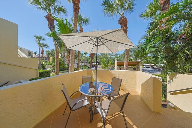 7500 SUNSHINE SKYWAY LANE S 104, St Petersburg, FL 33711