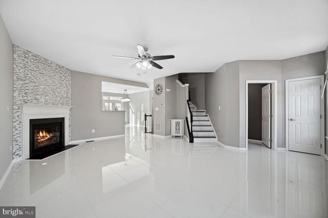 2289 MERSEYSIDE DR, Woodbridge, VA 22191