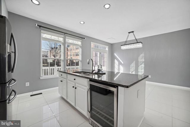 2289 MERSEYSIDE DR, Woodbridge, VA 22191