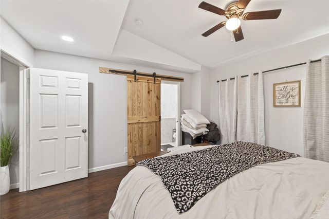 31718 Debbi Lane, Magnolia, TX 77355